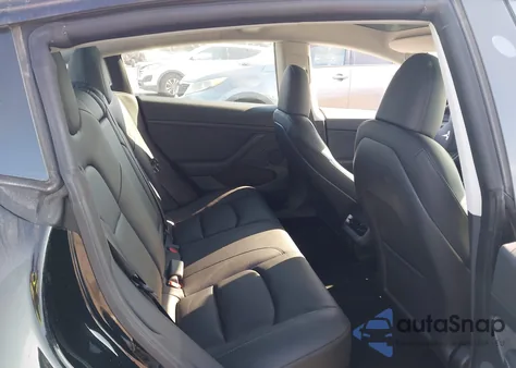 2023 Tesla Model 3 z USA, uszkodzony, nr VIN 5YJ3E1EA4PF571895